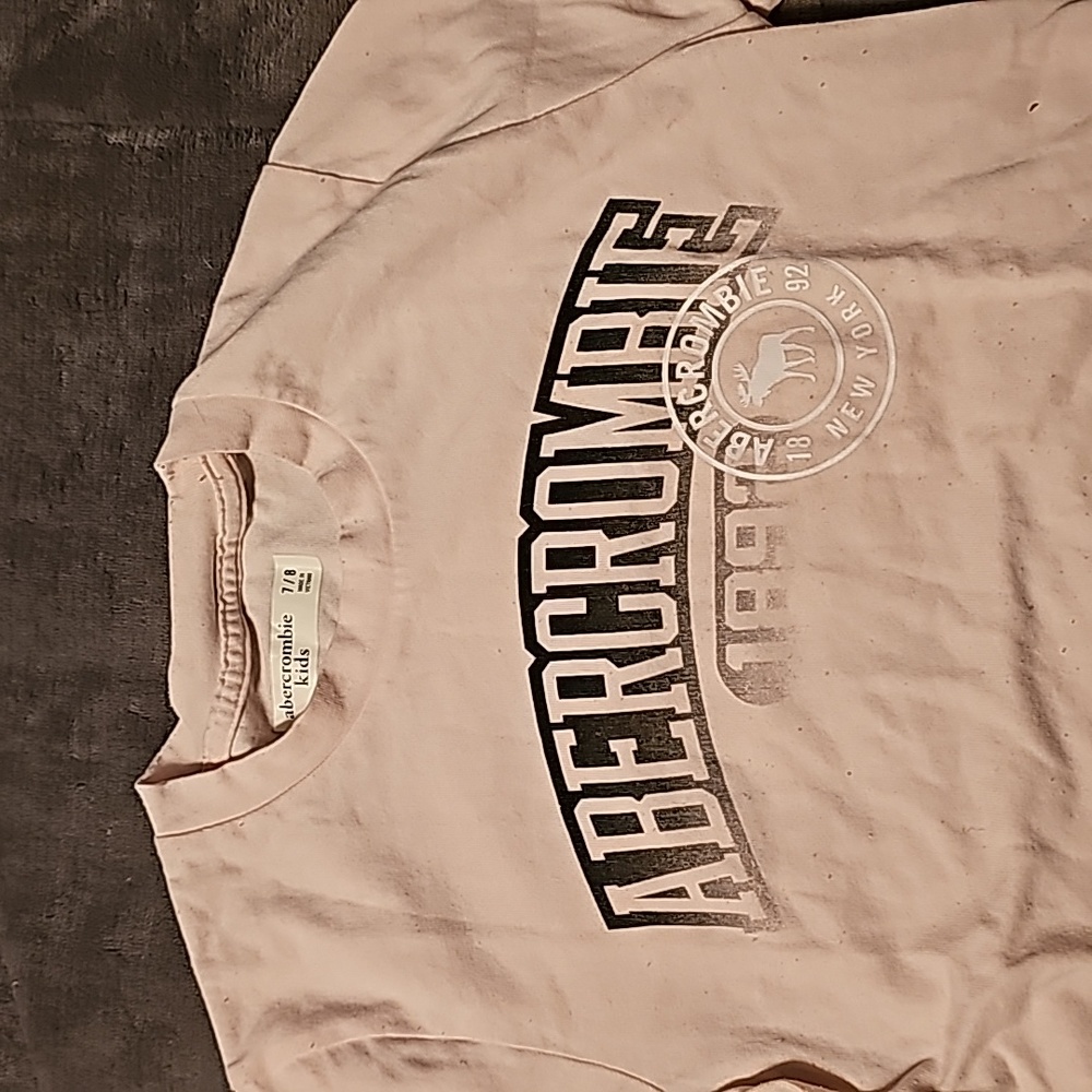 Abercrombie kids tshirt